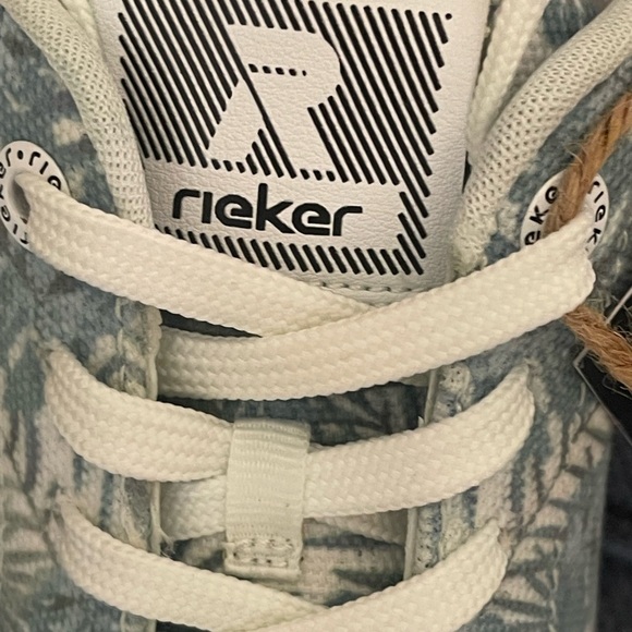 Rieker White and Green Leaf Pattern Sneakers size 38(7-7.5 USA) - Picture 14 of 16